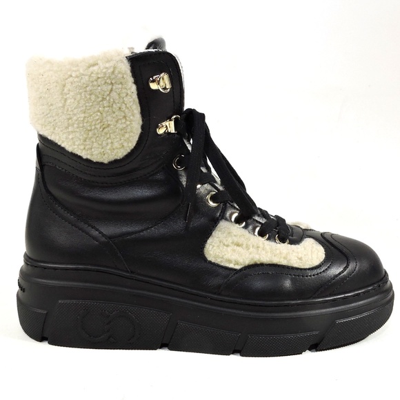 CASADEI 🇮🇹 WOMEN'S BLACK SOFT LEATHER WHITE MERINO FUR WINTER FASHION BOOTIE - Picture 4 of 12